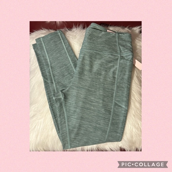 Victoria’s Secret Incredible Essential Legging - Picture 1 of 5